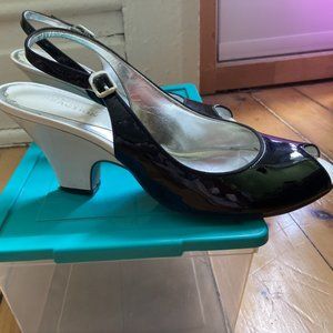 *TAKE 1/2 OFF: Kenneth Cole Patent Dress Sandals